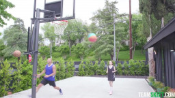 Sia Wood - Petite Dunk 08 06 2023